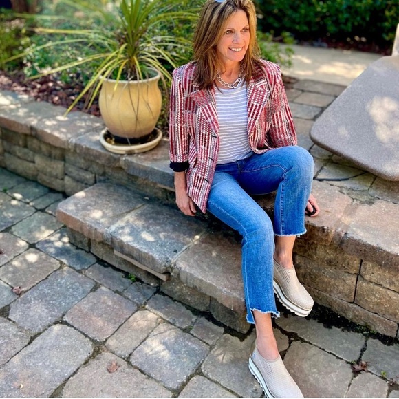 Cabi Meetup Tee in Large - Picture 4 of 6